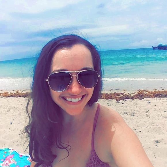 Meet your Posher, Cassie - Picture 1 of 1